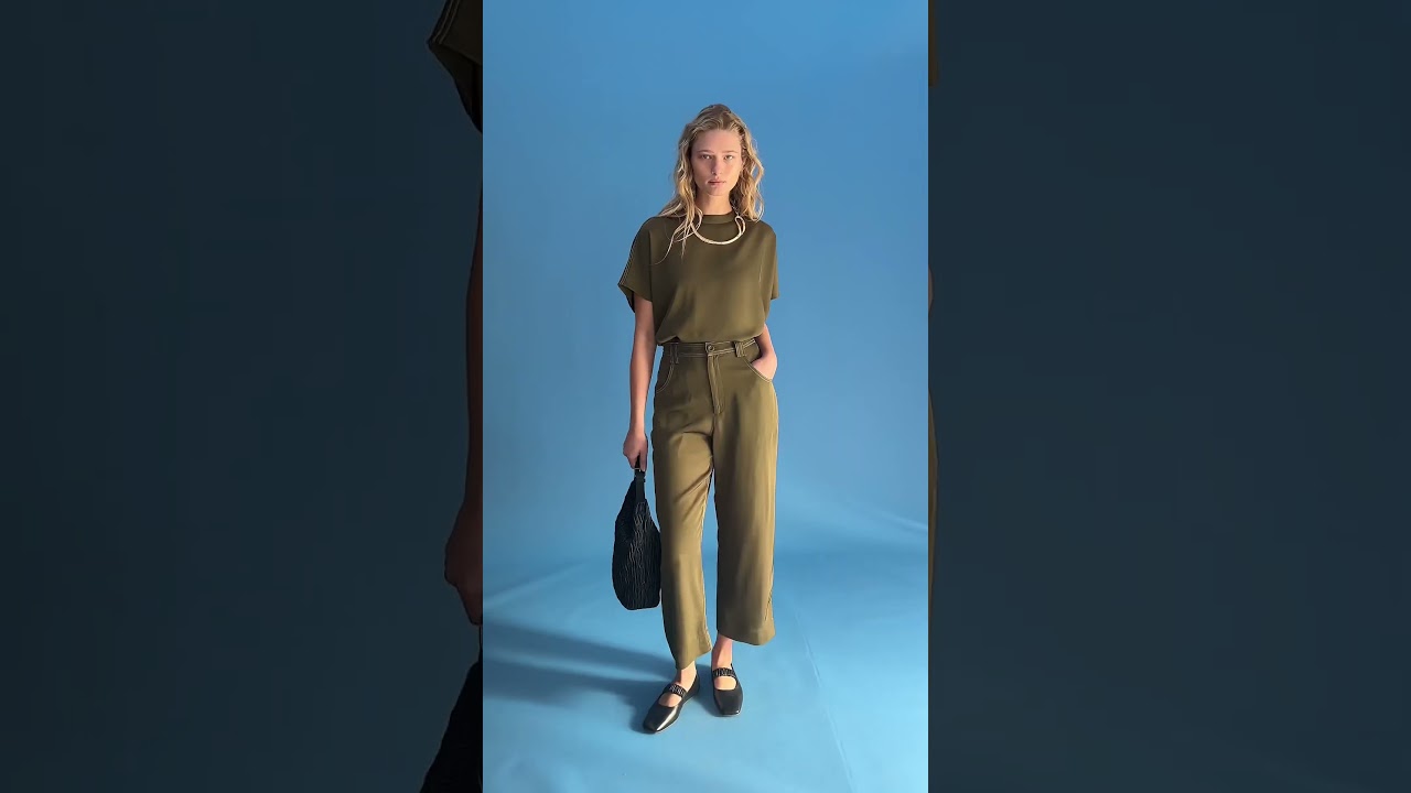 Behind-the-scenes of ELK's S25 Photoshoot