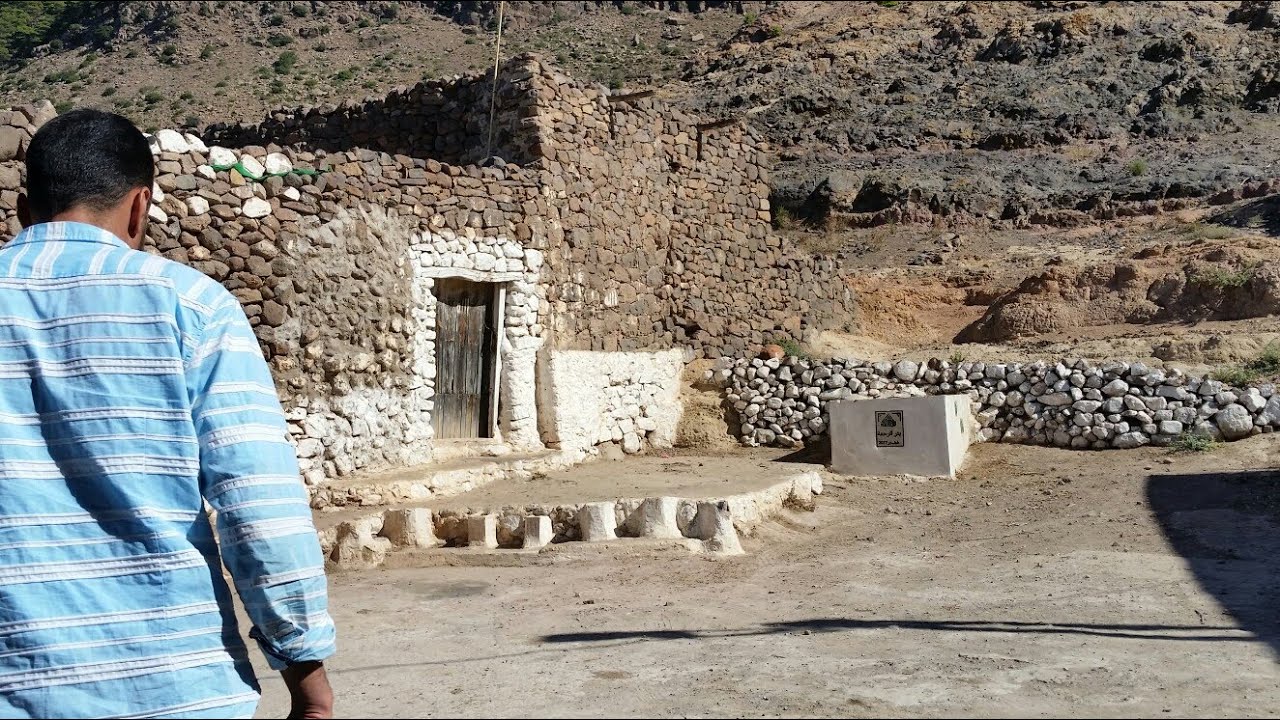 بمن-اسبة المولد النبوي - الزاوية العيساوية ب إمرابضن بني شيكر تغلق أبوابها في وجه الحضرة العيساوية