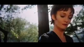 Superman 2: Ursa kills snake - (in reverse)