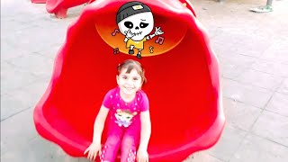 @الأميرة شفا في الملاهي تلعب 