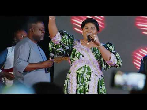 Maman L'or Mbongo SCUSA ( Live Concert ) Lubumbashi