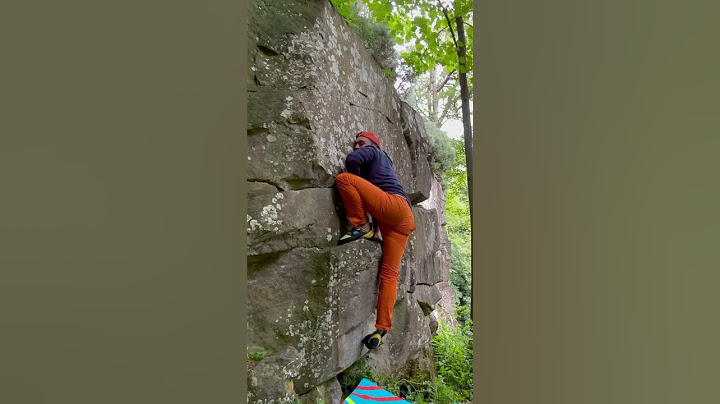 Try outdoor bouldering they said... #climbing #bouldering