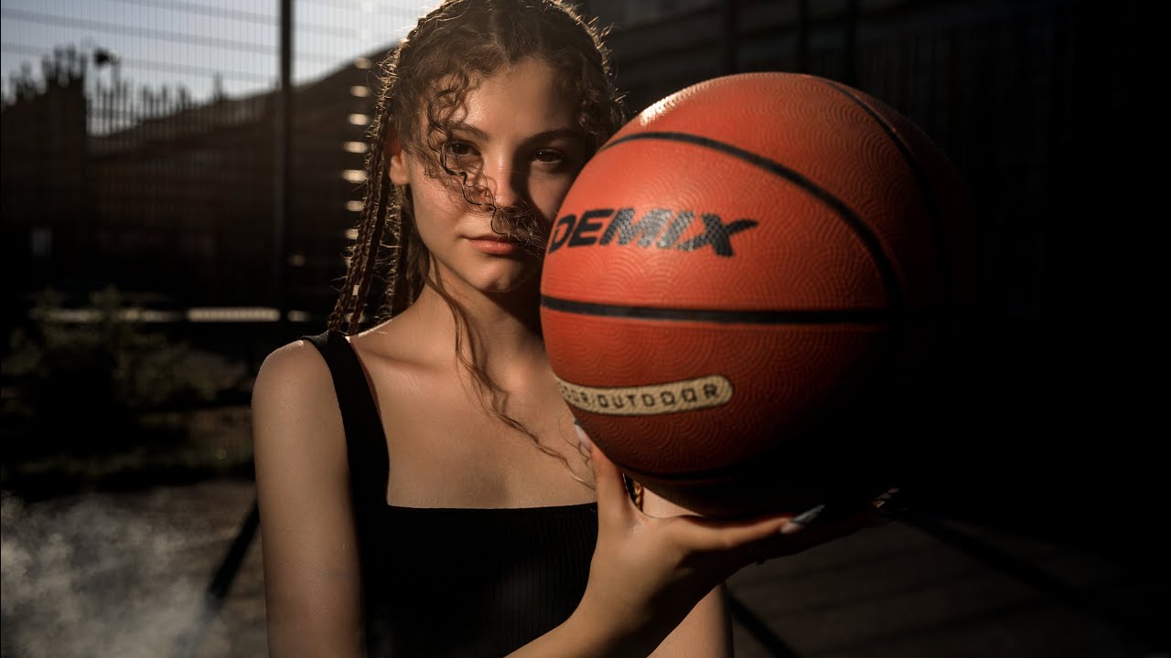 Как снимать на солнце. Используем вспышку и отражатель в дневное время