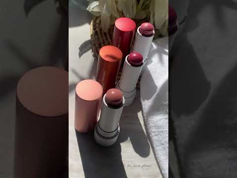 Coola WINS with these tinted lip balms ☀️ #lipbalm #sunscreen #tintedlipbalm