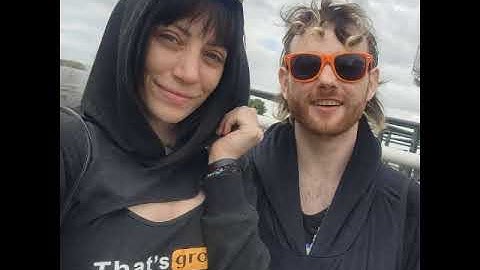 ALIEN : ISOLATION - hard core hide n seek in SPACE (Portrait)