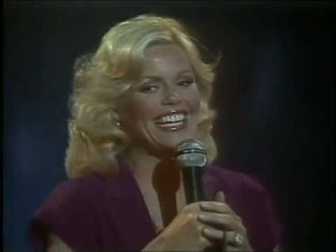 Captain & Tennille - Do That To Me One More Time [Tv Edit] 1979