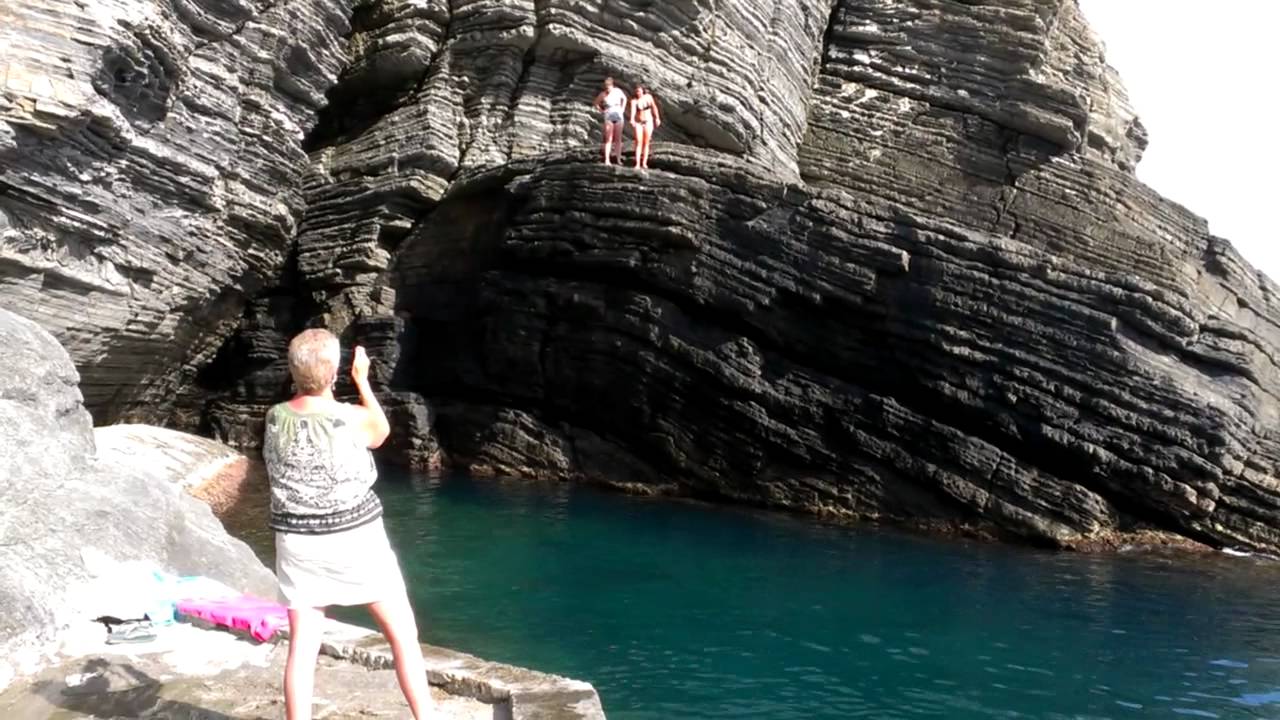 Cliff Jumping in Cinque Terre YouTube