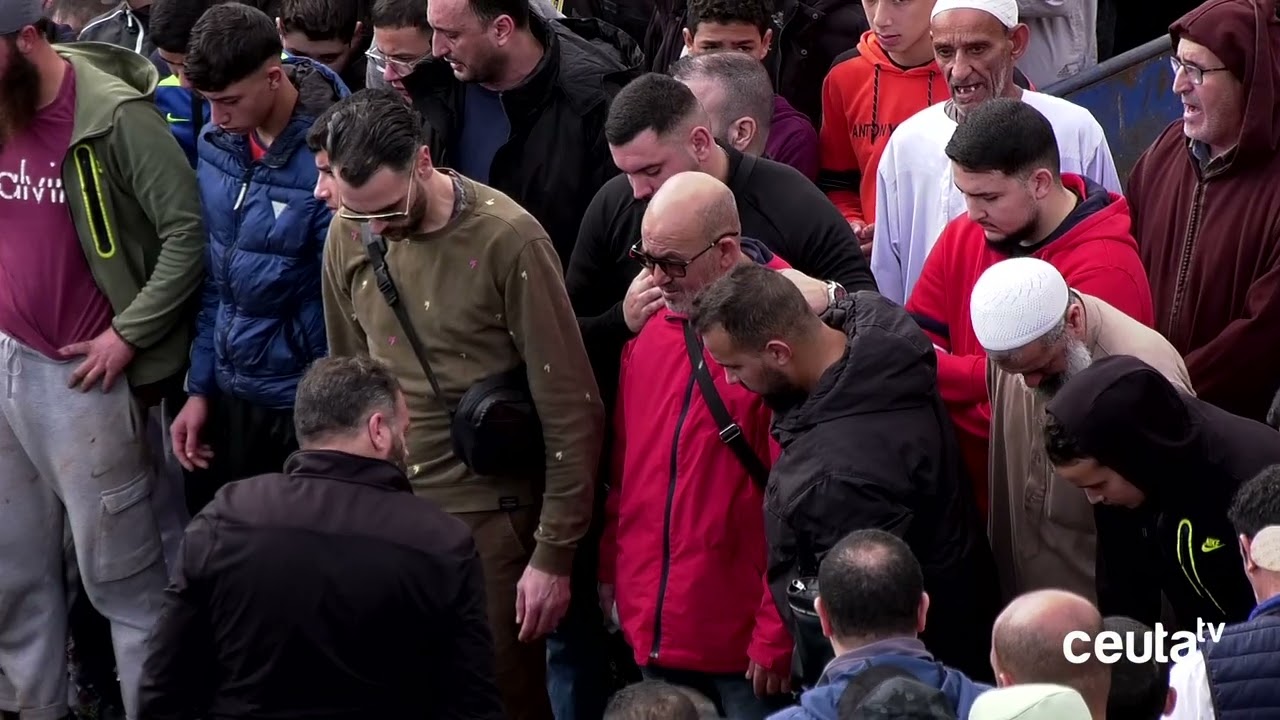 Ceuta despide, conmocionada, al pequeño Mohamed