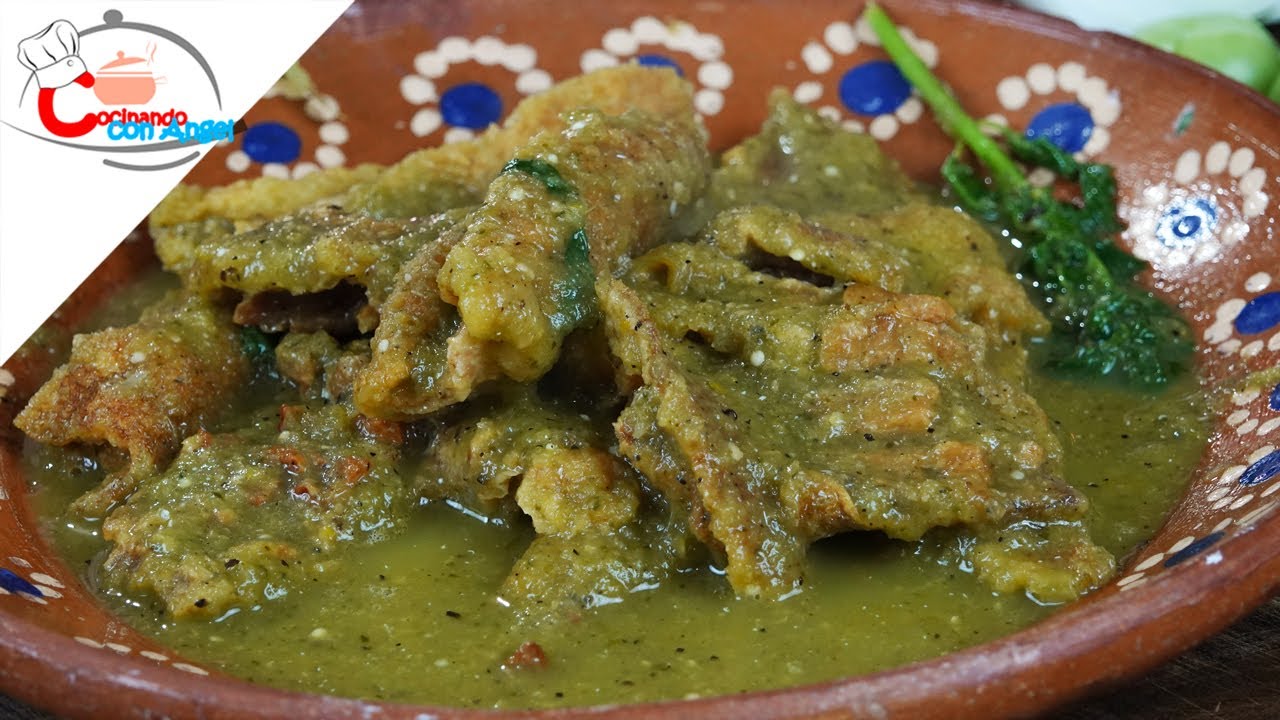 Chicharrón en Salsa Verde Tatemada | Cocinando con Angel