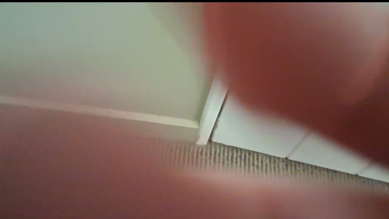 lofi amsr | scratching and tapping camera (no talking)