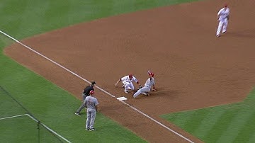 CIN@ARI: Pollock picks off Pena at third base