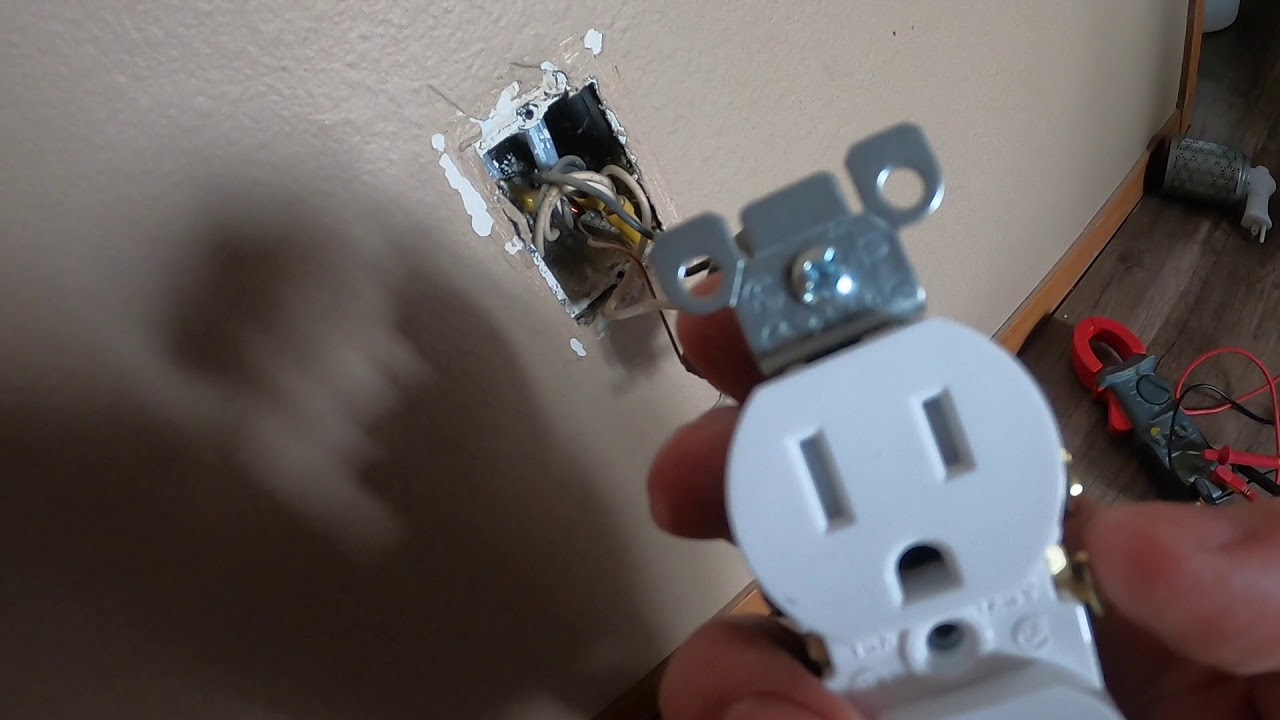Updating Electrical Outlets in My 80s House YouTube