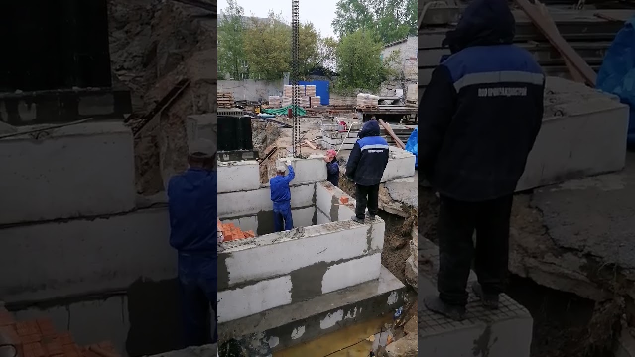 ⁣#стройка #строительство #дом #construction строим 9 этажный дом из кирпича...