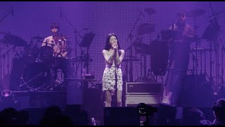 백예린 (Yerin Baek)  Berlin + 야간비행 + Our love is great : Turn on that Blue Vinyl Live