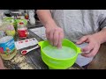 How to use popcorn popper in microwave