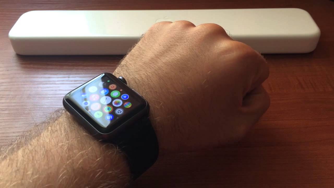 Замена часам apple watch. Разбитые Эппл вотч. Разбитый Apple watch. Разбитые эпл часы. Разбитые часы Эппл вотч.