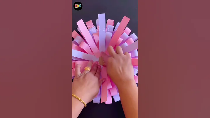 Quick and Easy Paper Wall Hanging Craft / #shorts #wallhanging #diy - DayDayNews