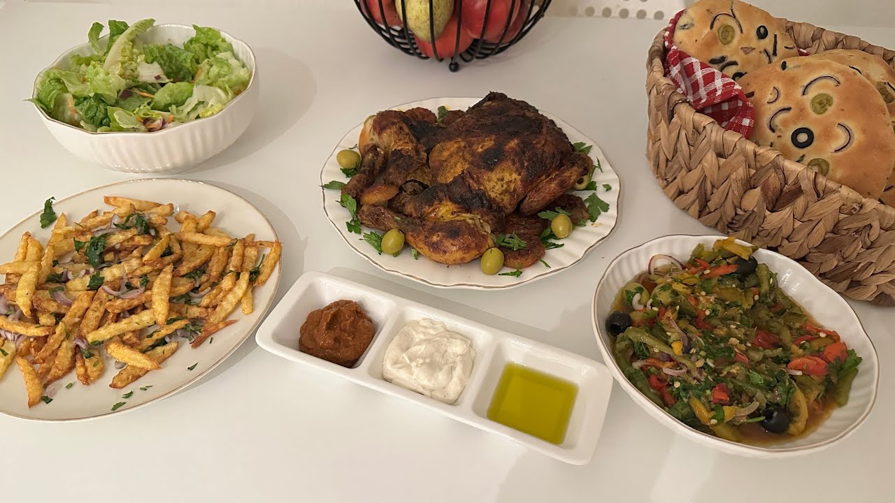  دبارة رمضان اليوم 5🌙دجاجة روتي🌙بطاطا مقلية🌙خبز بالبصل و الزيتون🌙سلاطة خضراء🌙سلاطة فلفل مشوي 
