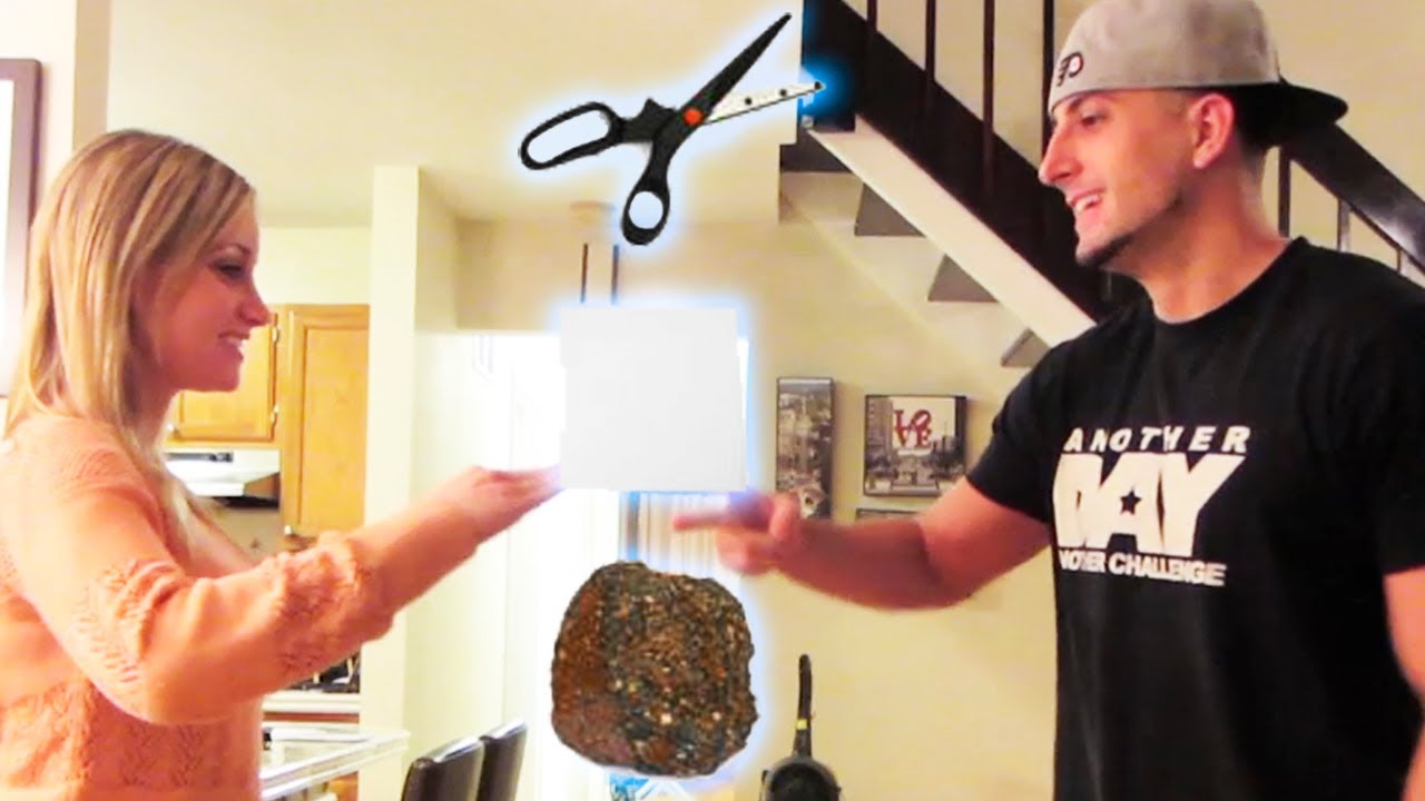 PAPER, ROCK, SCISSORS BATTLE vlogs in spanish