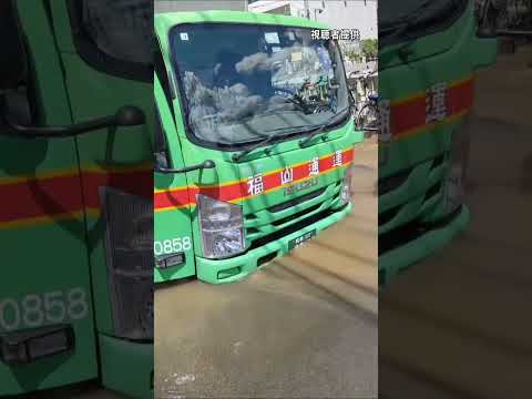 道路が陥没 トラックがはまって抜け出せず 付近のアンダーパスは冠水 大阪 平野区の府道の側道 Shorts Abcテレビ ニュース