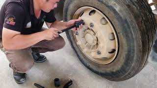 Torque Multiplier Wrench for Truck