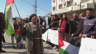 Displaced Palestinians in West Bank demand to return to their homes in refugee camps