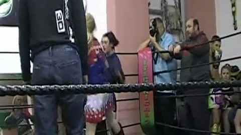beth bragg muay thai interclub majestic gym round 1
