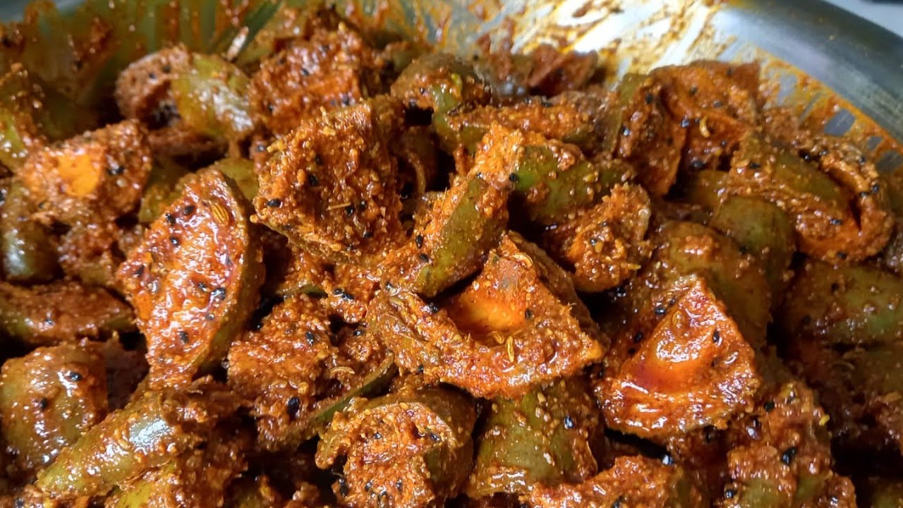 Aam ka achar kaise banta hai aam ka achar mango pickle aam ka