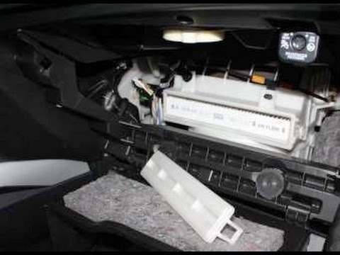Como cambiar filtro habitaculo filtro anti polen en un Peugeot 308 