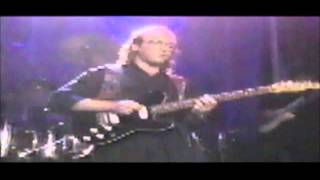 Joan Baez: Hand to mouth