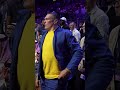 Usyk & AJ react to Parker defeating Bakole at ringside 😮‍💨 #TheLastCrescendo