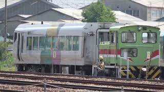 E257系モトM115編成クハE257-115、クハE256-15構内移動（仮台車）　長野総合車両センター