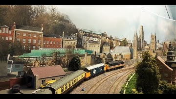 Two DCC sound Accurascale class 37s at Jubilee Road. Incredible sound!!