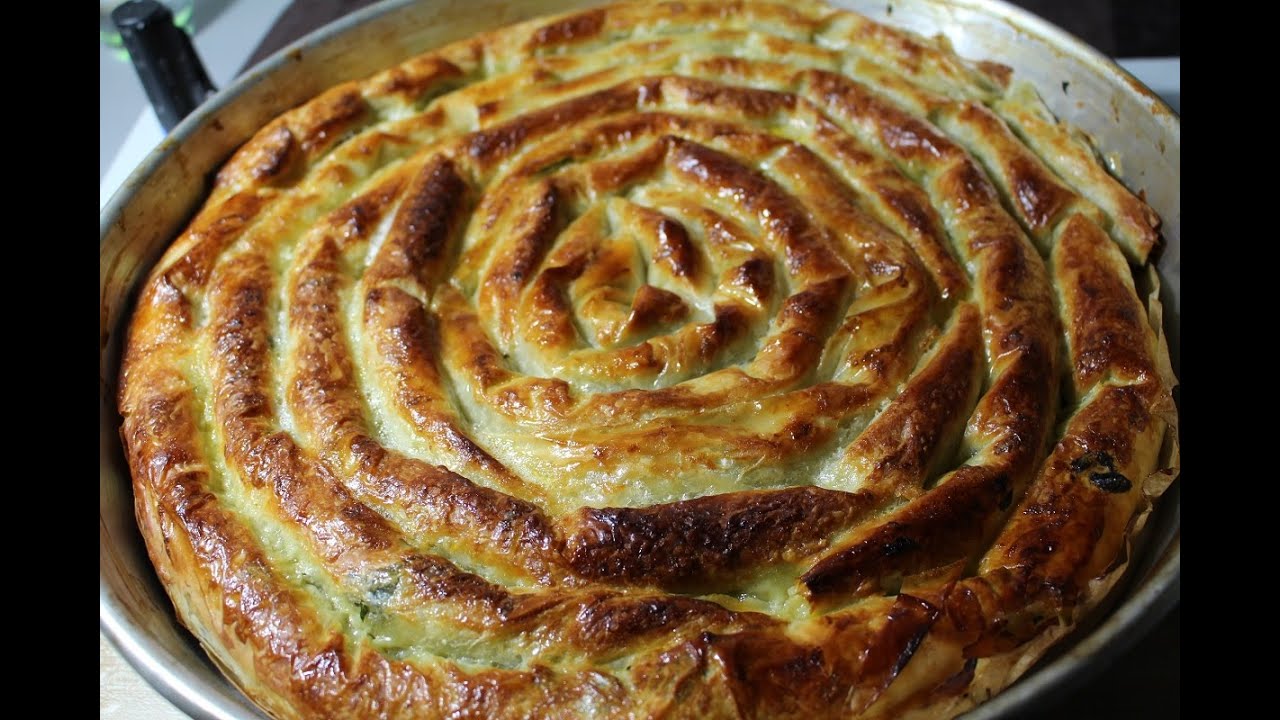 Türkische Börek mit frischem Spinat# Baklavalik yufkadan ispanakli ...