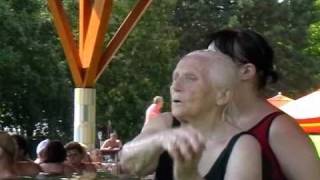 DARICS dédmami( 85) vizitornázik Bükfürdőn 2010 lul 21  én