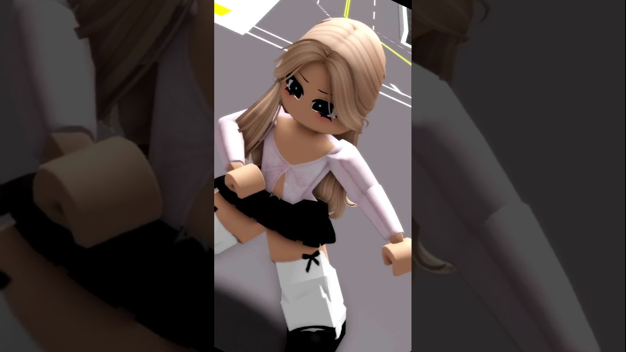 saben quien es ella? 👀👀🤣 #roblox #brookhaven #robloxedit #robloxmemes #robloxshorts #shorts