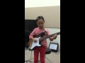 7 YEAR OLD KEI PLAYS &quot; SMOKE ON THE WATER&quot; SOLO GUITAR キッズギター