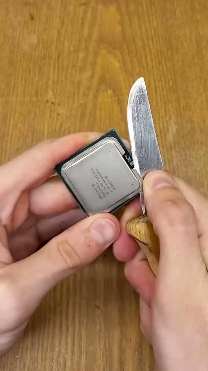 Что определяет скорость микропроцессора?