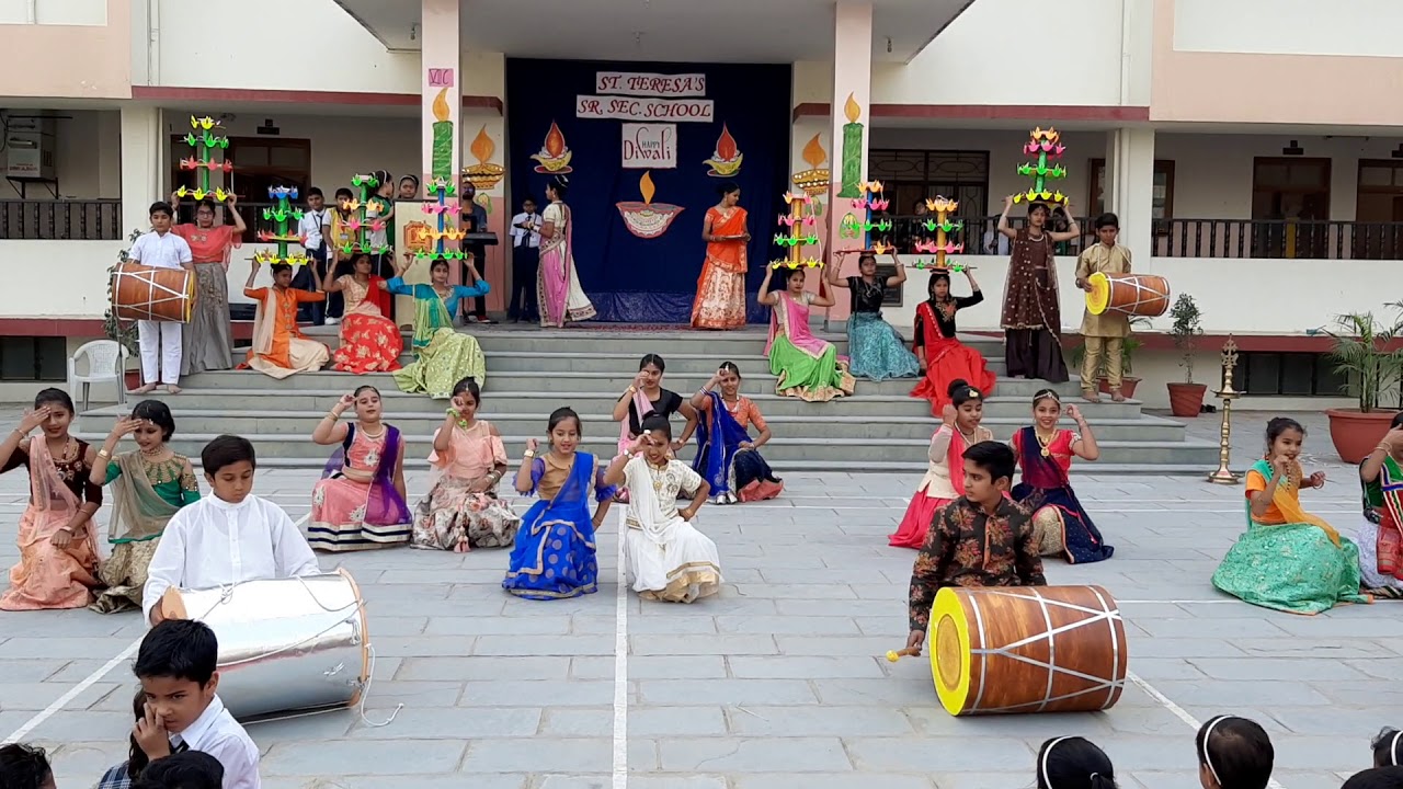 Diwali Dance # Aaj Ki Raat Kre Dur Andhera