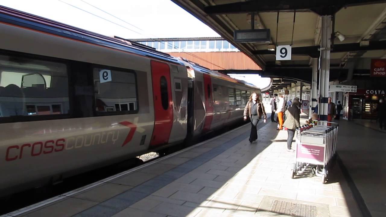 CrossCountry train Class 220 arrives to York