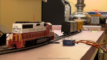 Automated Switching Layout in HO Scale