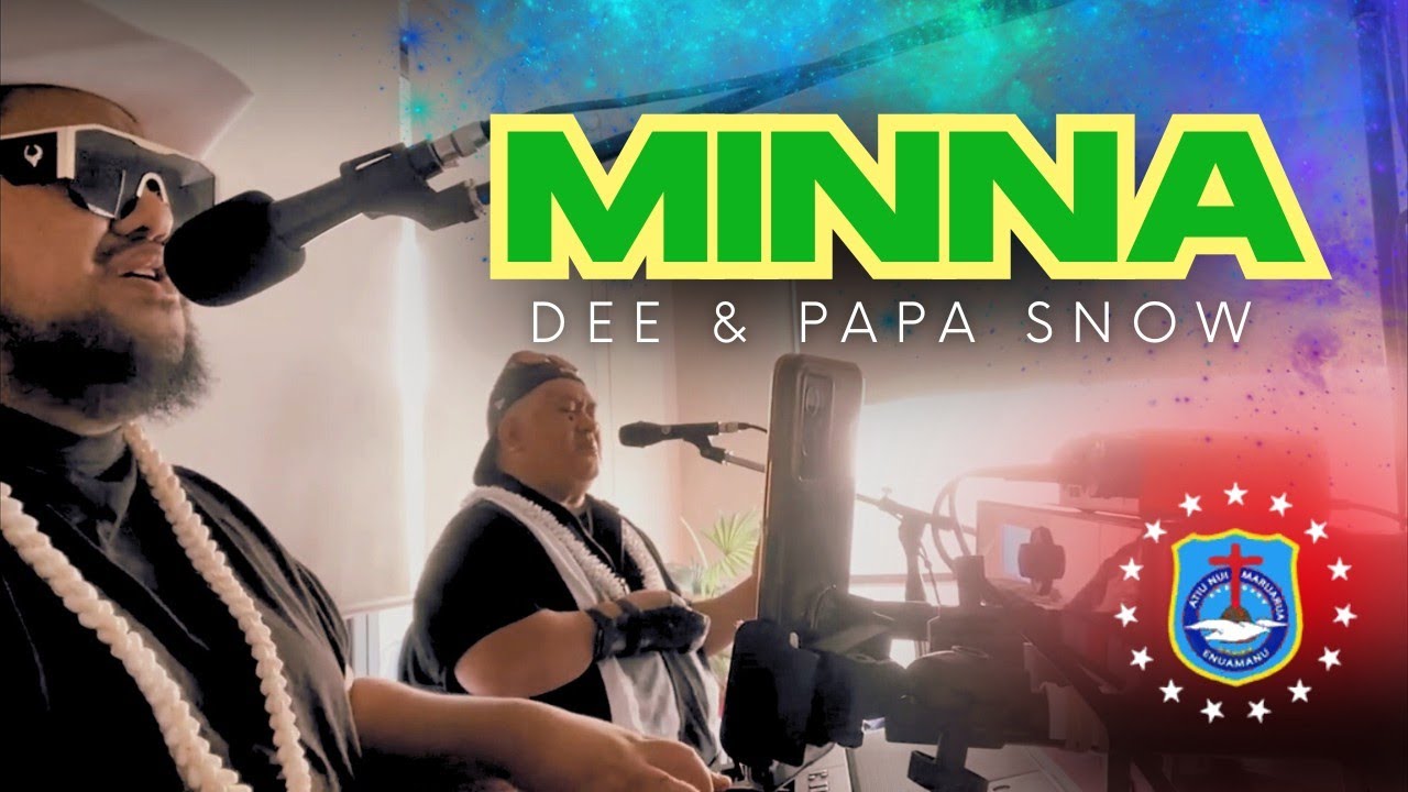 MINNA - Dee & Papa Snow
