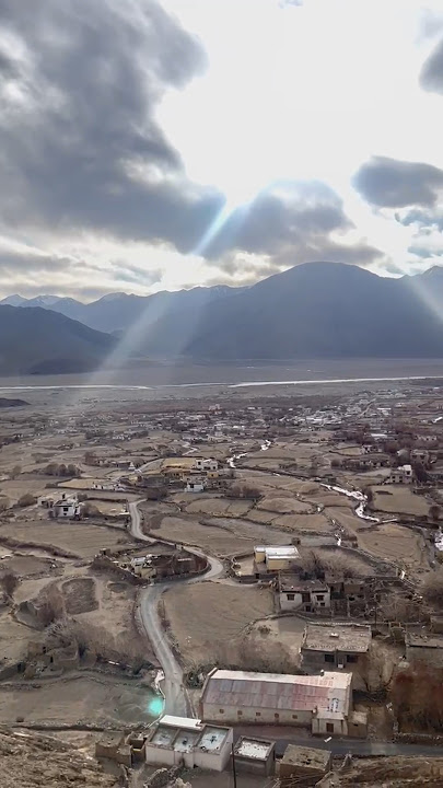 Nyoma village in Ladakh ❣️ #Nyoma#NyomaVillage#Ladakh#ChangthangValley#TsoMoriri#Hanle#LehLadakh