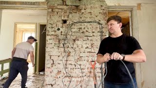 Renovating Abandoned House with a Friend - making plaster, holes, and mowing with a scythe - Ep.3