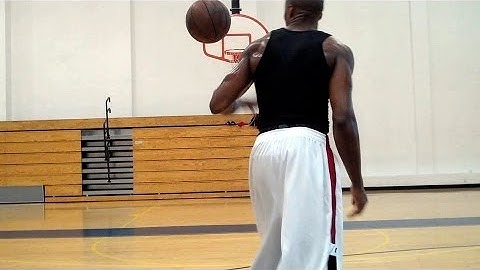 Crossover Step-Spin, Thru-Legs Drive & Finish Pt. 1 | Dre Baldwin