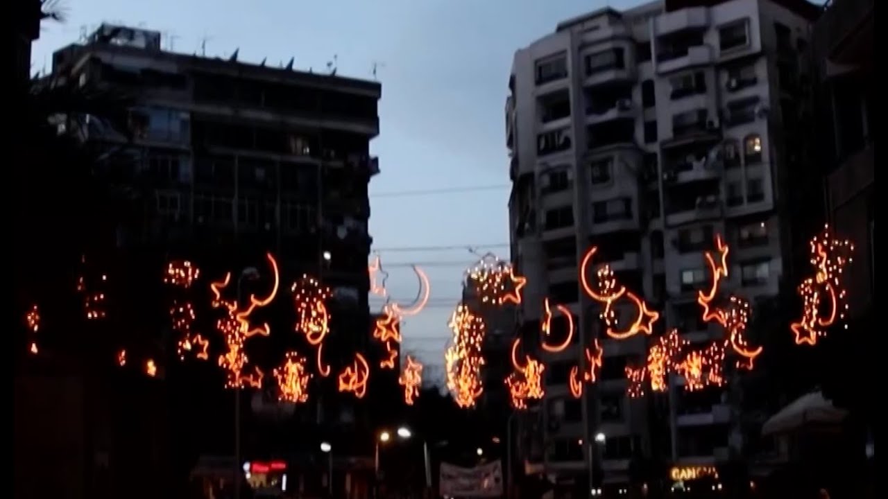 Egyptians brighten Ramadan with traditional lanterns