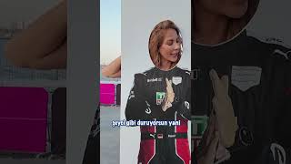 Bir Dakika Bekle Aşkım Sen Orada Porsche Driver Gibi Duruyorsun