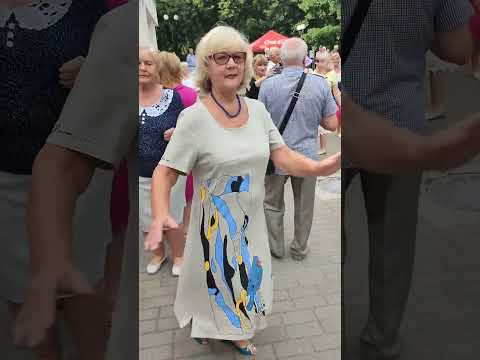 8.07.23Г...Ой, Смереко!!!... Звучит На Танцполе В Гомельском Парке...