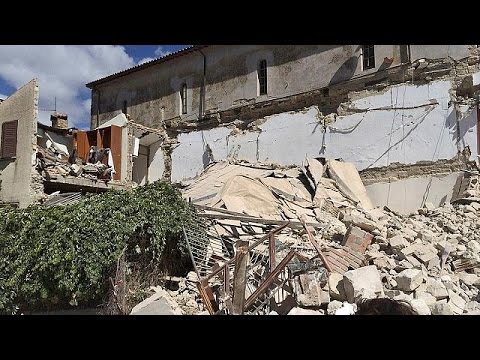 euronews grecia Quake brings down buildings in central Italy