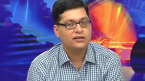 CFD M L16C Solution of Navier Stokes Equations on A Staggered Grid